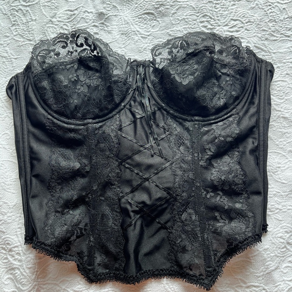 Lace Detailed Black Strapless Corset Top